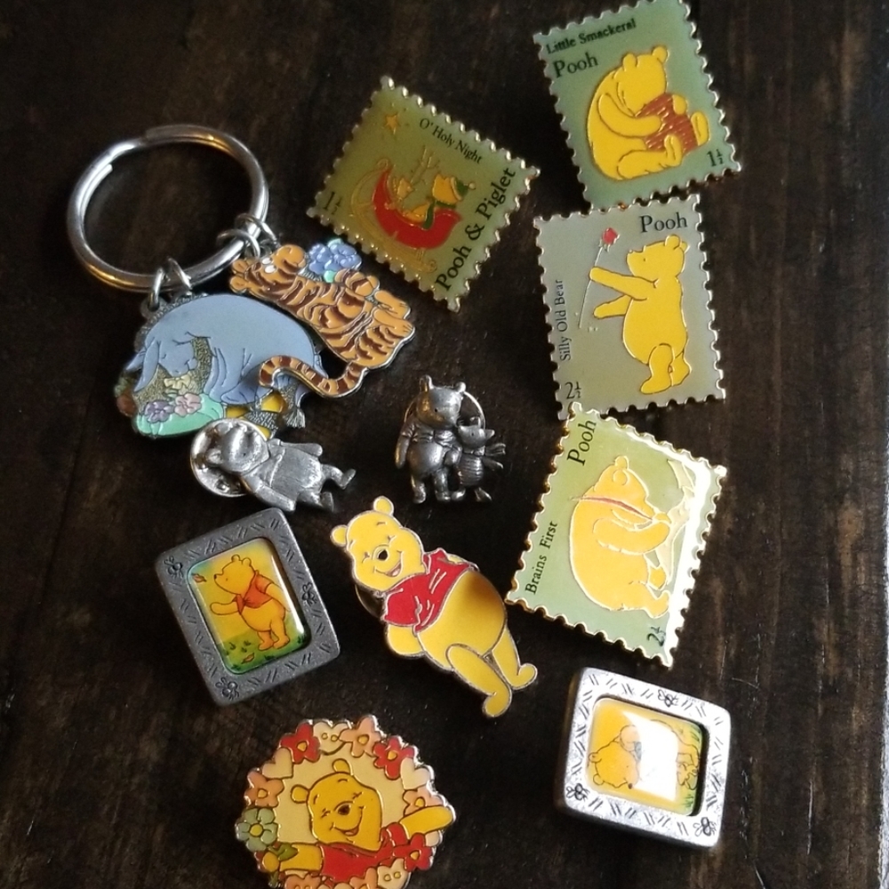 Lot of vintage classic pooh pins